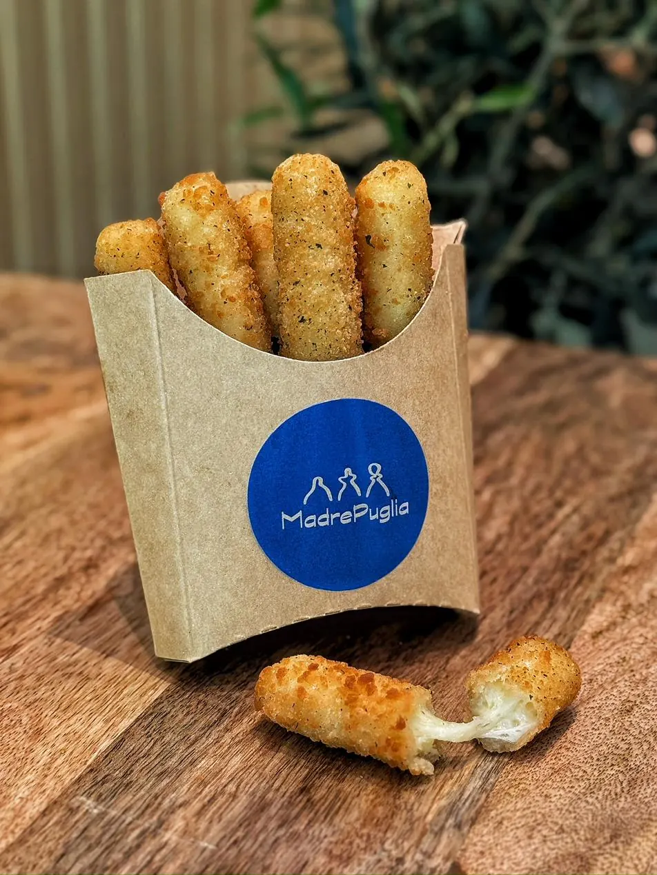 Sticks de mozza par MadrePuglia Genève